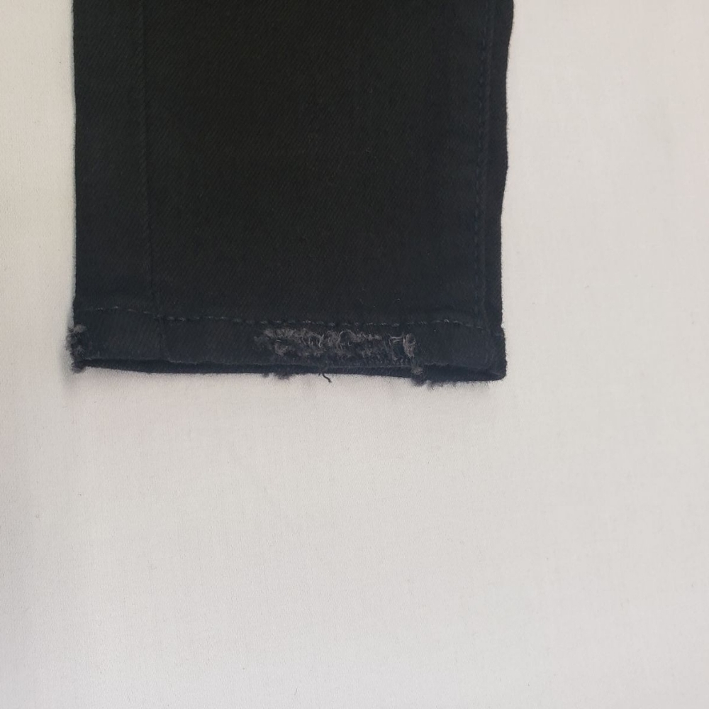 NWT Levi's high rise super skinny black distressed denim - Picture 11 of 12